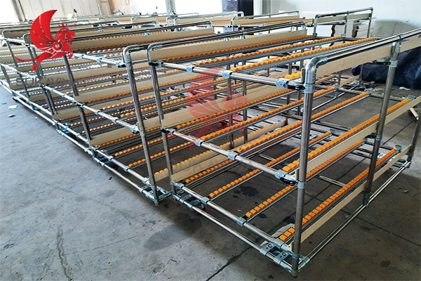 thanh-truot-con-lan-sukavina 1.jpg (325 KB)